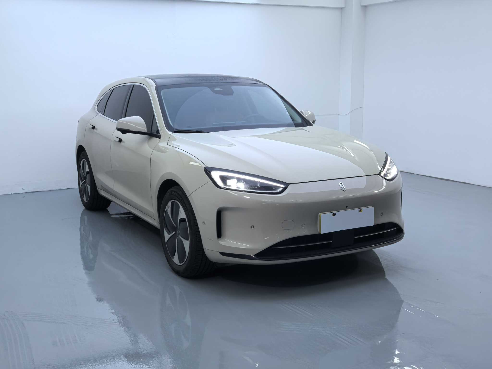 AITO M5 Standard Edition (RWD)